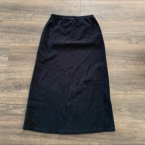 Skirt! - Picture 3 of 3